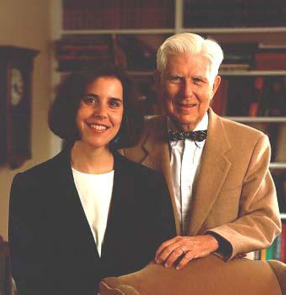 A smiling Aaron T. Beck and Judith Beck pose for a photo